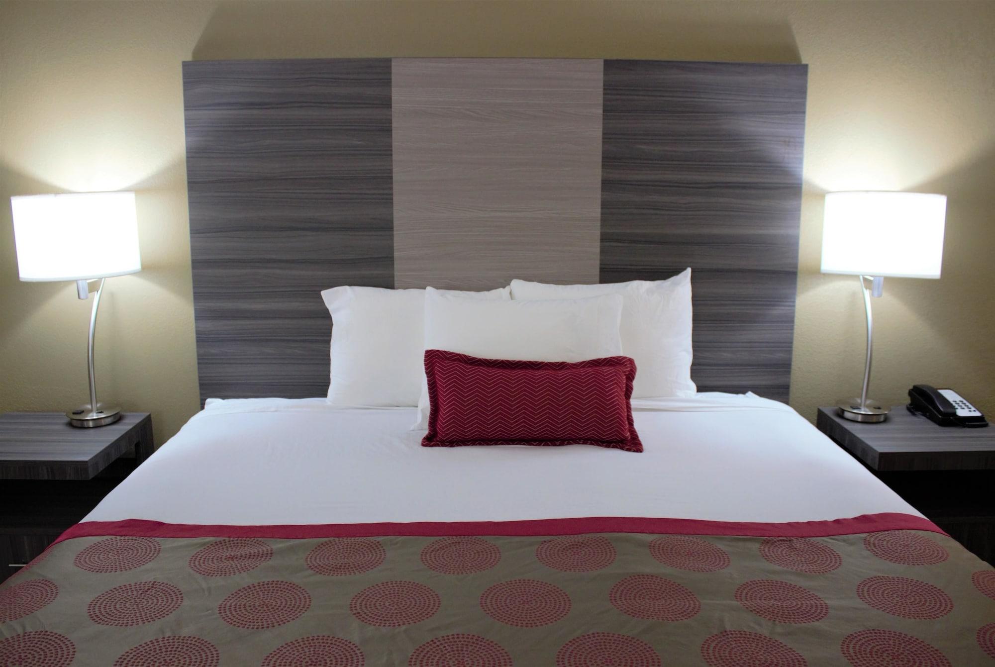 Ramada By Wyndham Wentzville Extérieur photo